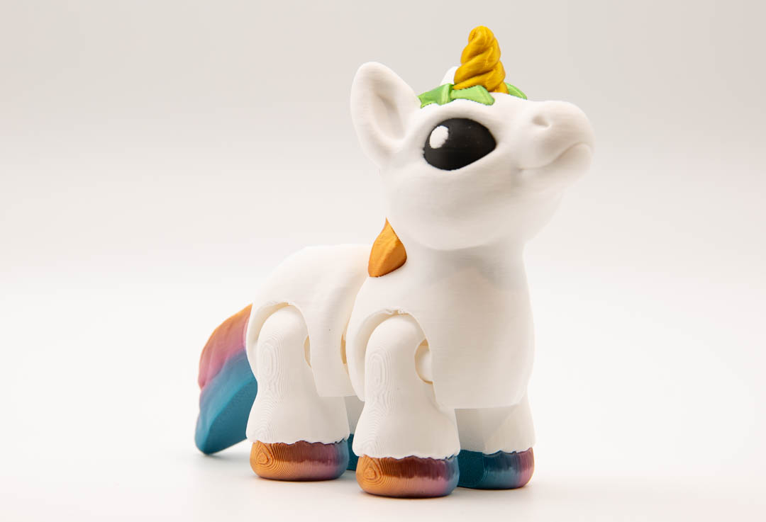 Flexi unicorn fidget toy with rainbow mane – 3D printed articulated toy